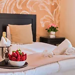 The Town House (adults Only) Pensión 3*