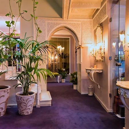 The Town House (adults Only) 3*