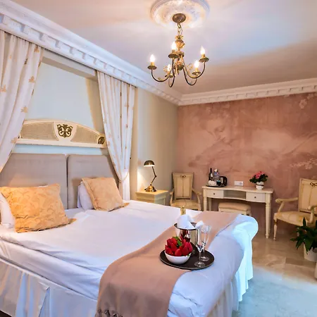 The Town House (adults Only) ماربيا