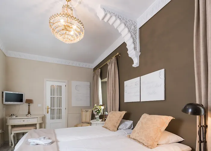 The Town House (adults Only) ماربيا