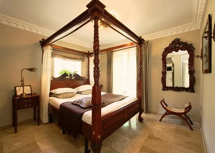 The Town House (adults Only) ماربيا