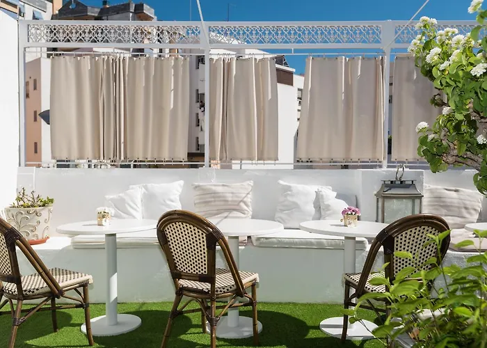 The Town House (adults Only) بيت ضيافة ماربيا